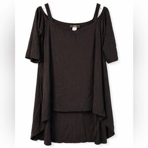 L&B Lucky & Blessed Black Cold Shoulder Tunic Top Hi Lo Women’s size Medium Boho
